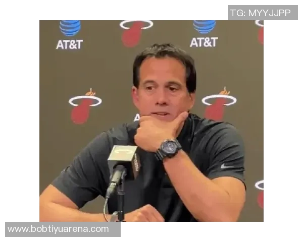 斯波谈阿德巴约缺席比赛原因强调预防措施以保护球员健康 斯波谈阿德巴约缺席比赛原因强调预防措施以保护球员健康